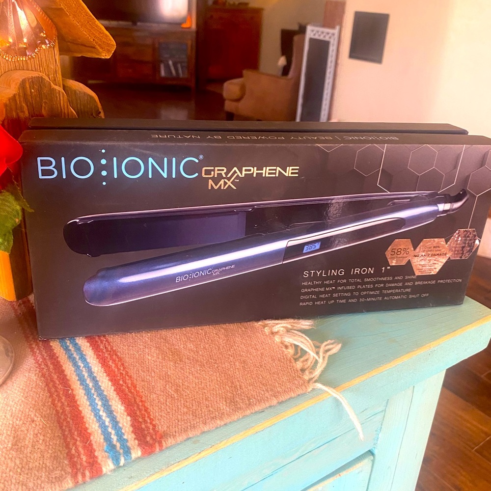 BioIonic Graphene Flat iron NEW